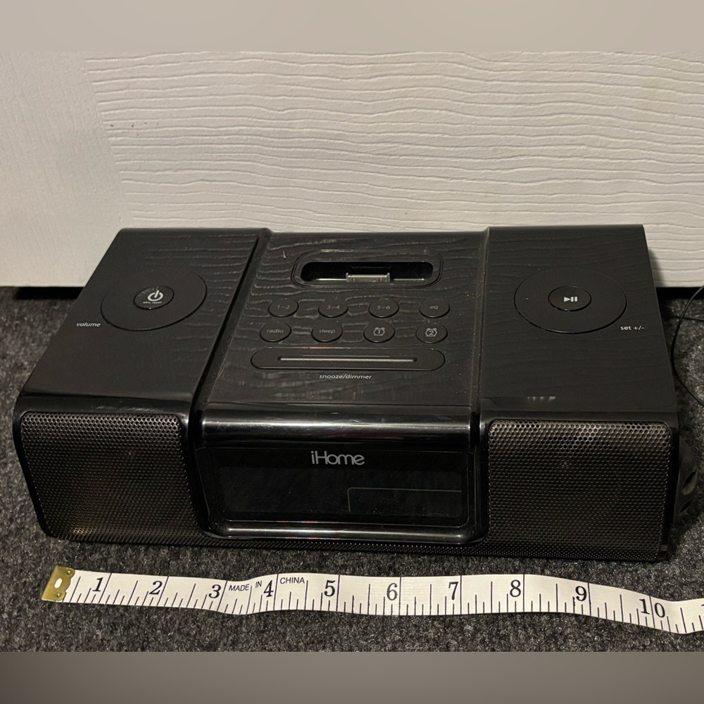 iHome Black desktop clock with Dual Speakers